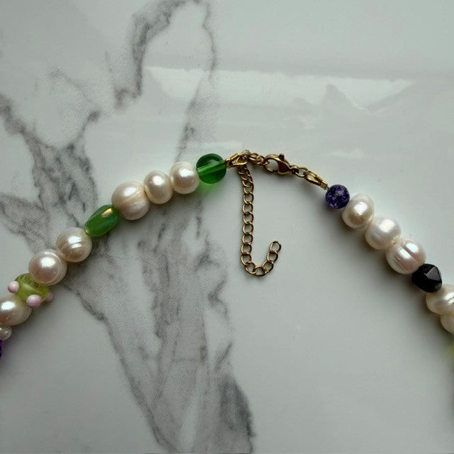frog be brewing • half beaded half pearl necklace