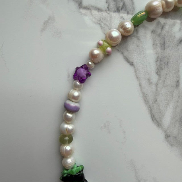frog be brewing • half beaded half pearl necklace