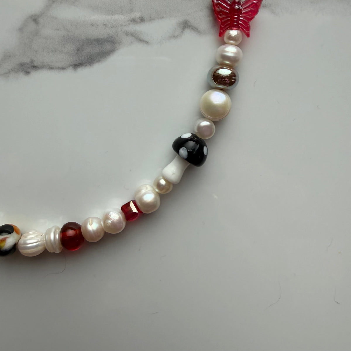 nightwing • half beaded half pearl necklace