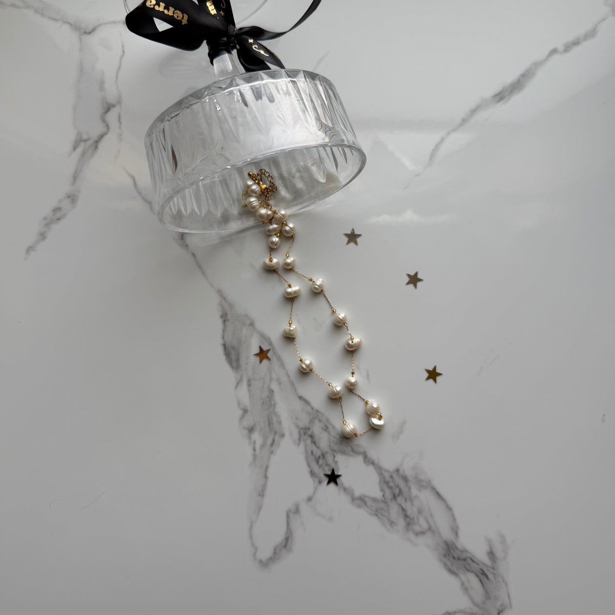 soft spot • pearl & chain necklace