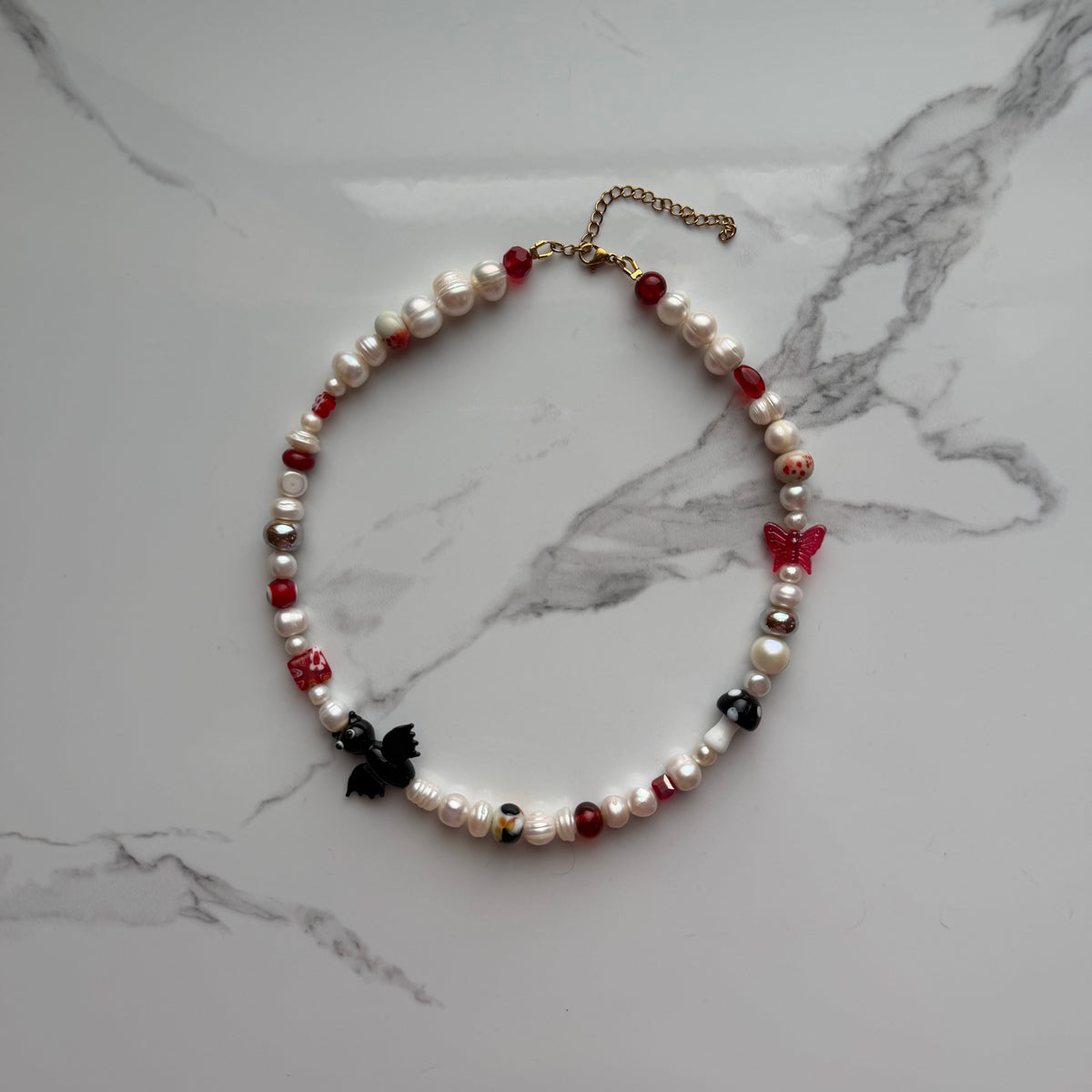 nightwing • half beaded half pearl necklace