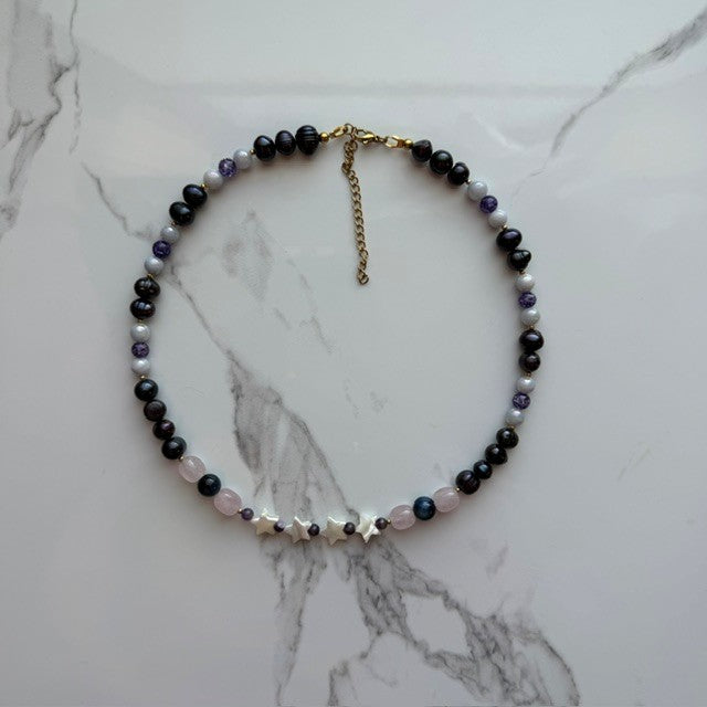 i go 'round and 'round • half beaded half pearl necklace