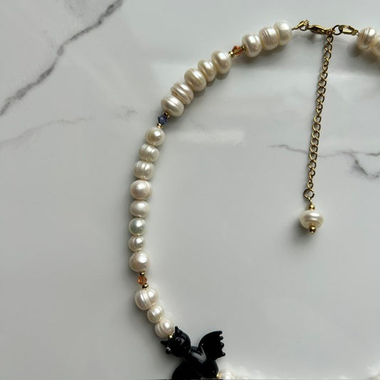 batty boop • half beaded half pearl necklace