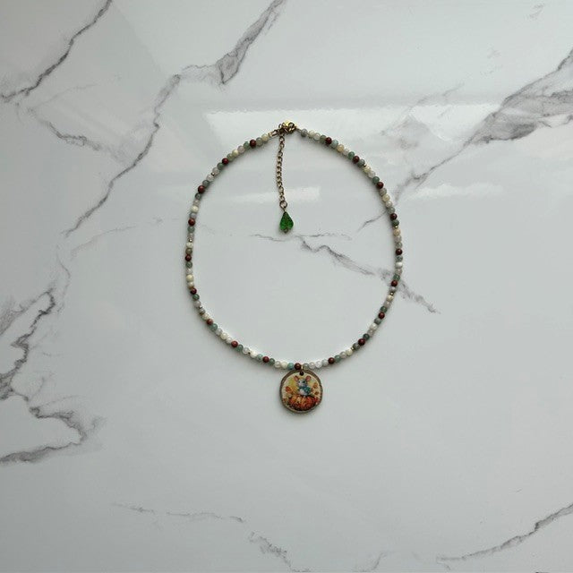 the tiny tenant • agate beaded necklace