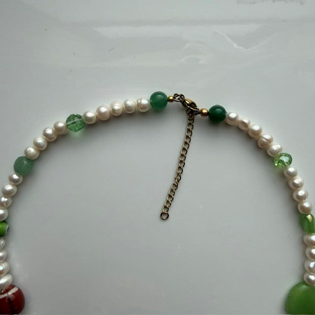 champions • half beaded half pearl necklace