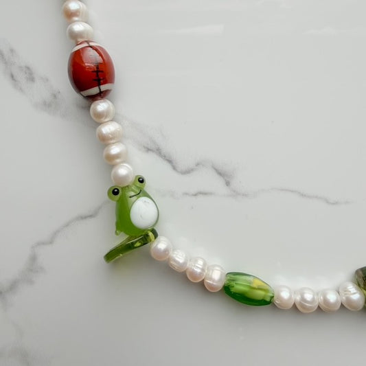 champions • half beaded half pearl necklace