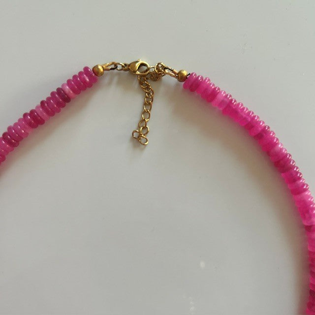 jada • pink beaded necklace