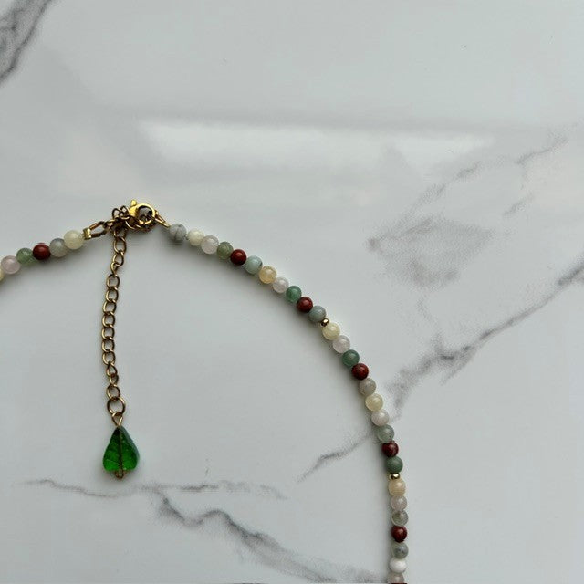 the tiny tenant • agate beaded necklace