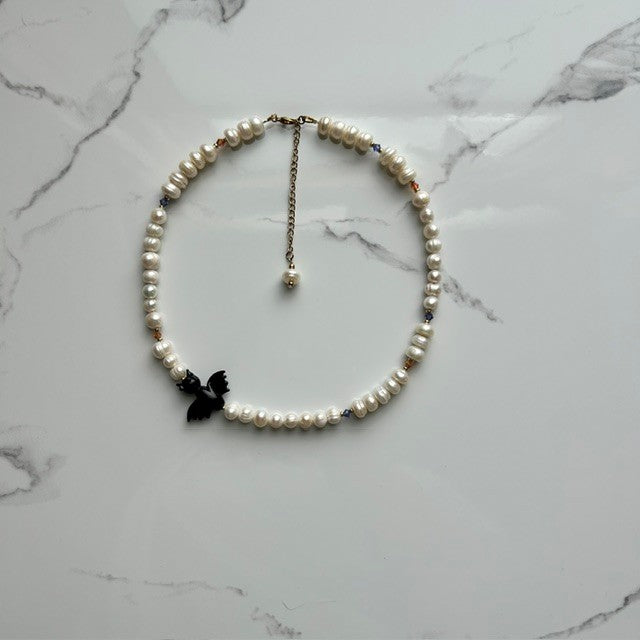 batty boop • half beaded half pearl necklace