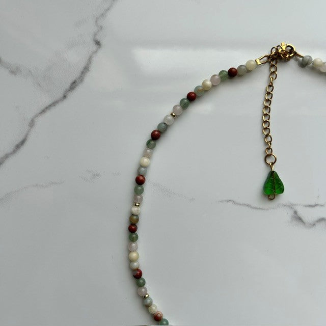the tiny tenant • agate beaded necklace