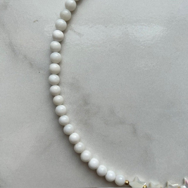 sloane • mother of pearl necklace