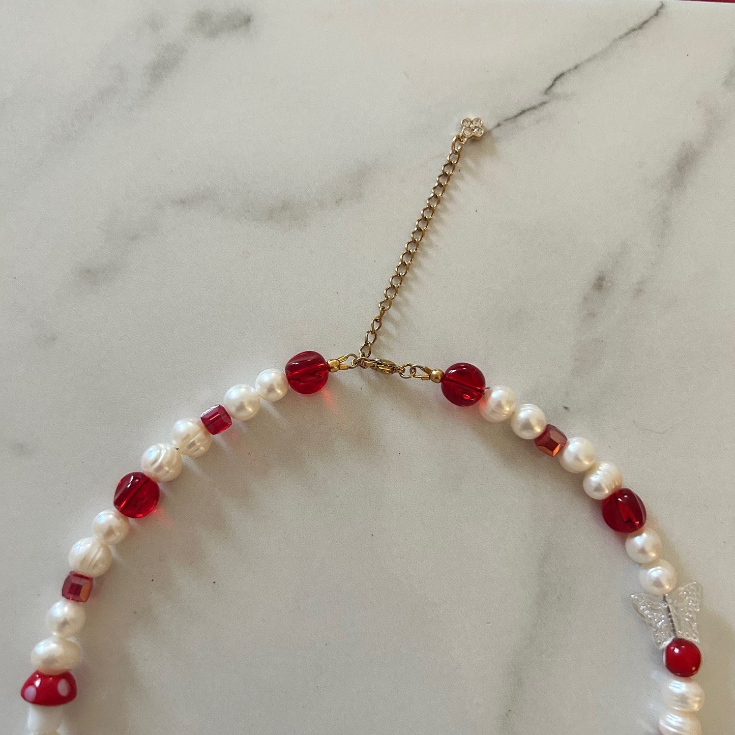 lucky • half beaded half pearl necklace