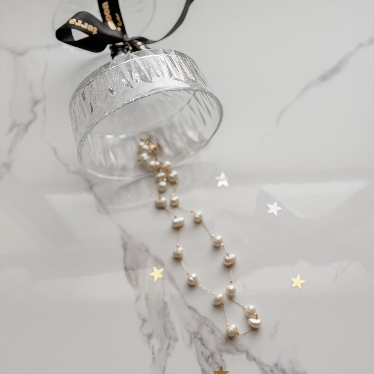 soft spot • pearl & chain necklace