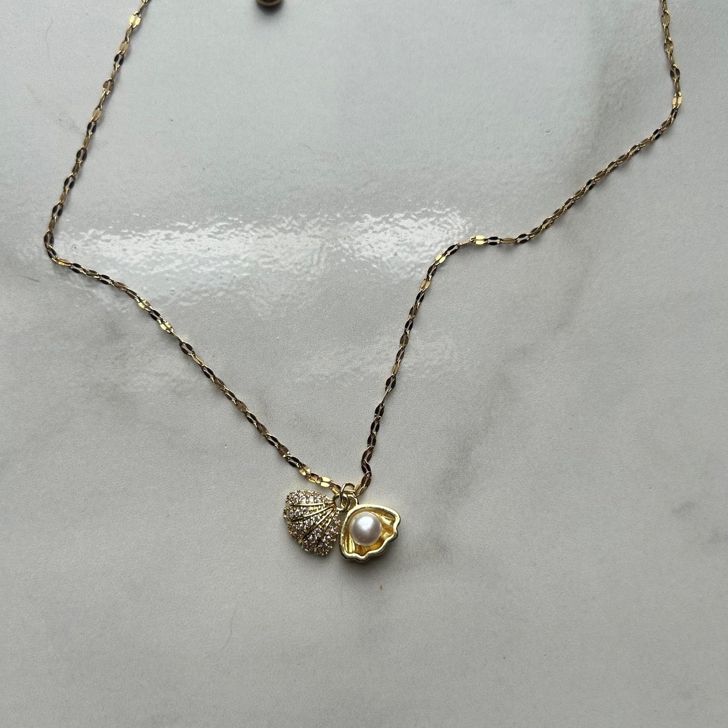 shell yeah • 18" stainless steel necklace